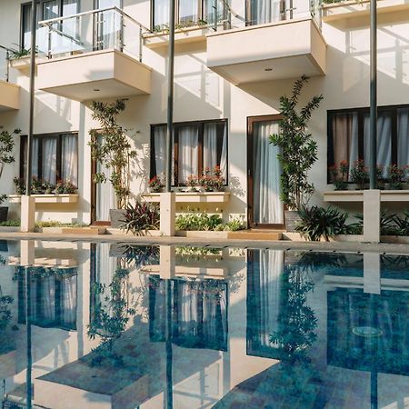 Anugrah Hotel Сукабуми Экстерьер фото