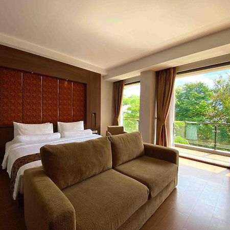 Anugrah Hotel Сукабуми Экстерьер фото