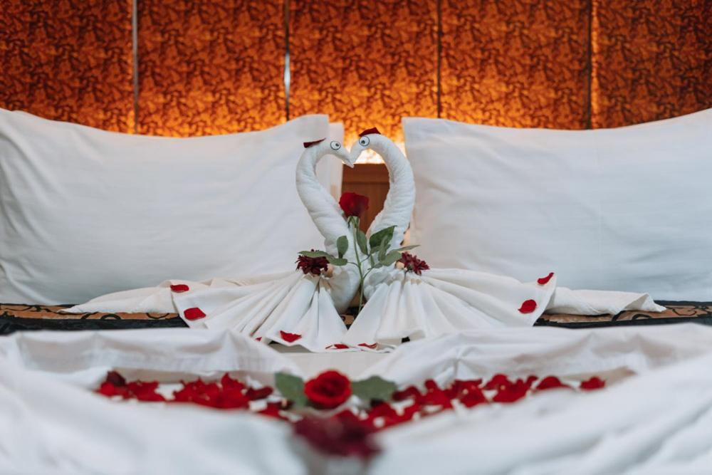 Anugrah Hotel Сукабуми Экстерьер фото