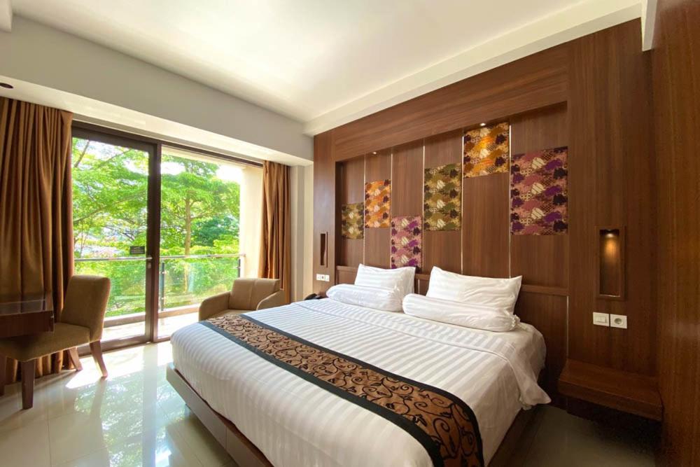 Anugrah Hotel Сукабуми Экстерьер фото